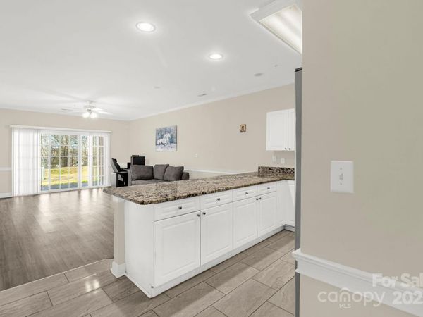 9047 Meadow Vista Road, Unit 104, Charlotte, NC 28213
