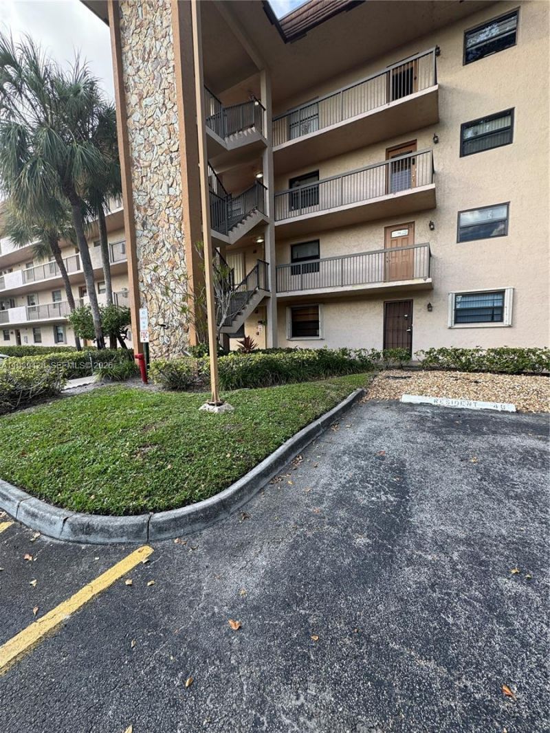 4970 E Sabal Palm Blvd, Unit 115, Tamarac, FL 33319 Photo