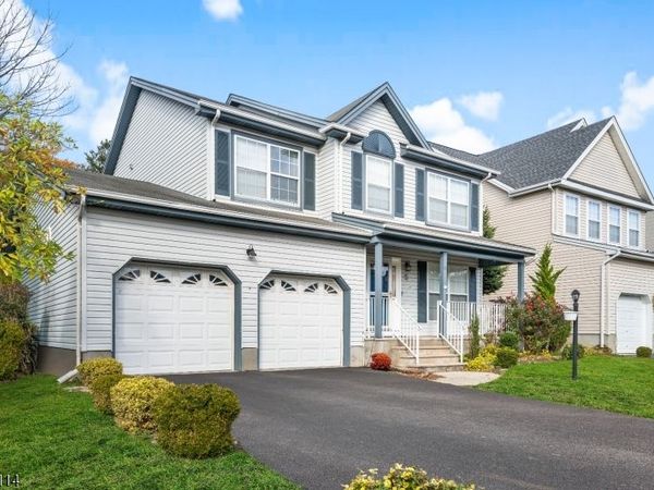 42 Springfield Road, North Brunswick, NJ 08902