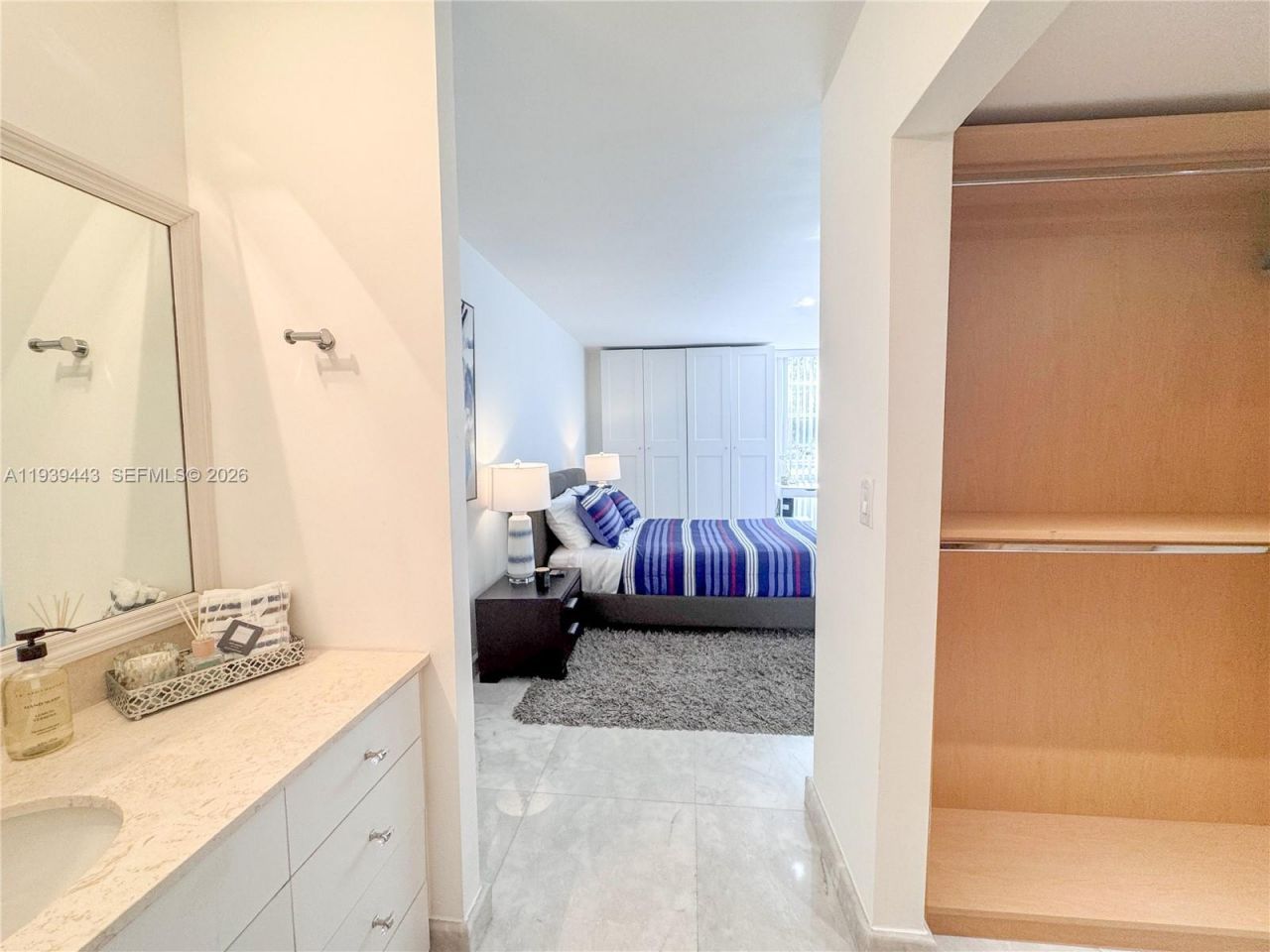 3301 N Country Club Dr, Unit 104, Aventura, FL 33180 Photo