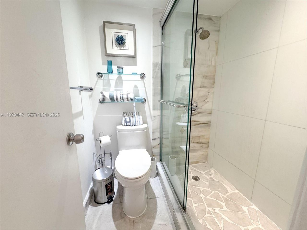 3301 N Country Club Dr, Unit 104, Aventura, FL 33180 Photo