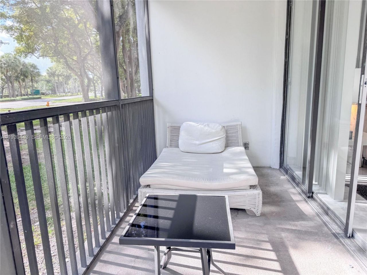 3301 N Country Club Dr, Unit 104, Aventura, FL 33180 Photo