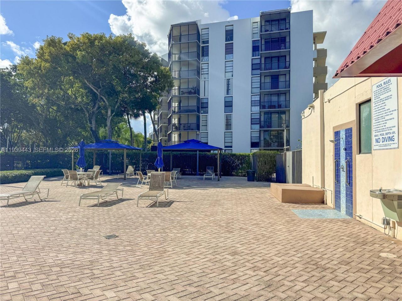 3301 N Country Club Dr, Unit 104, Aventura, FL 33180 Photo