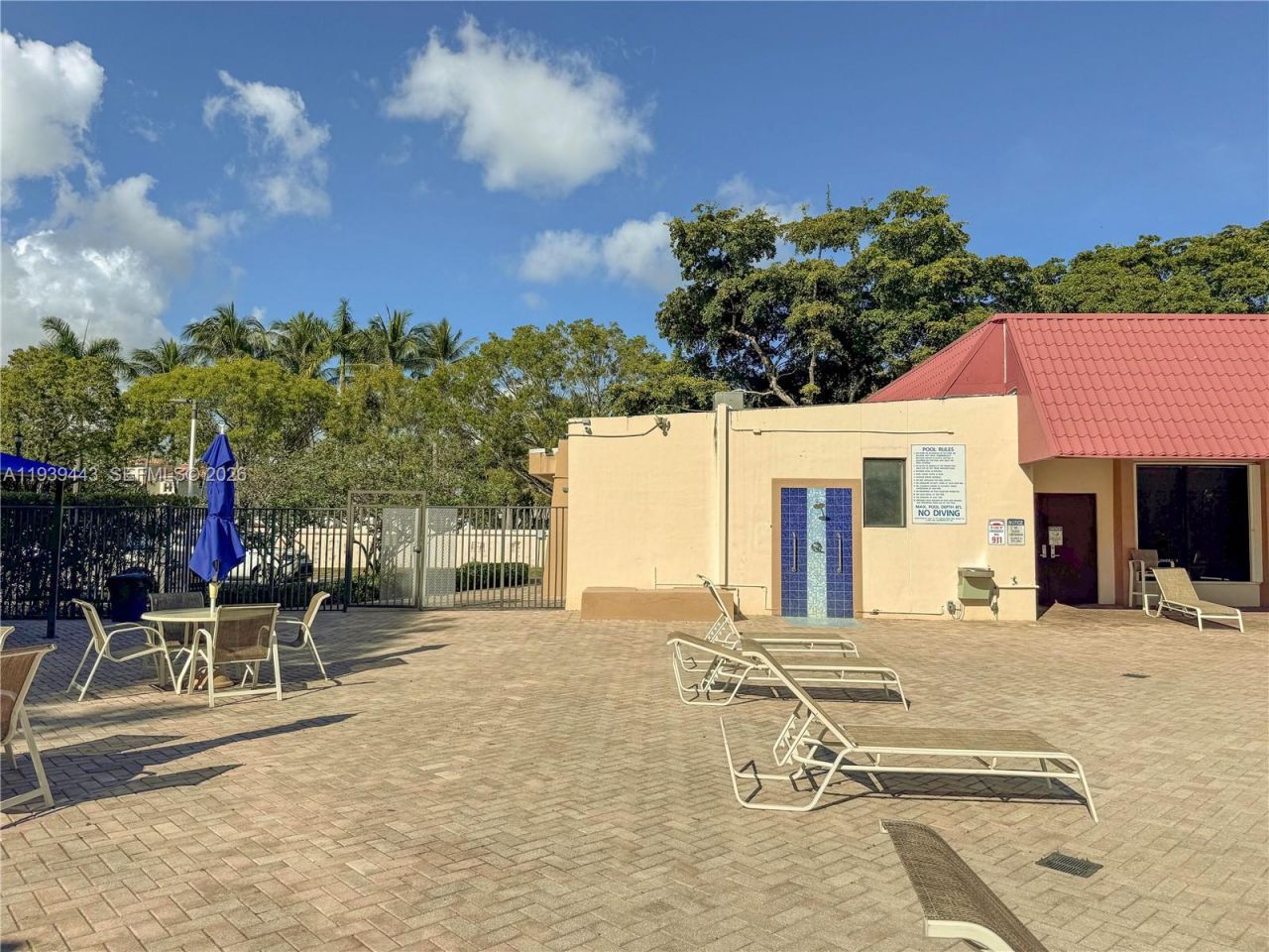 3301 N Country Club Dr, Unit 104, Aventura, FL 33180 Photo