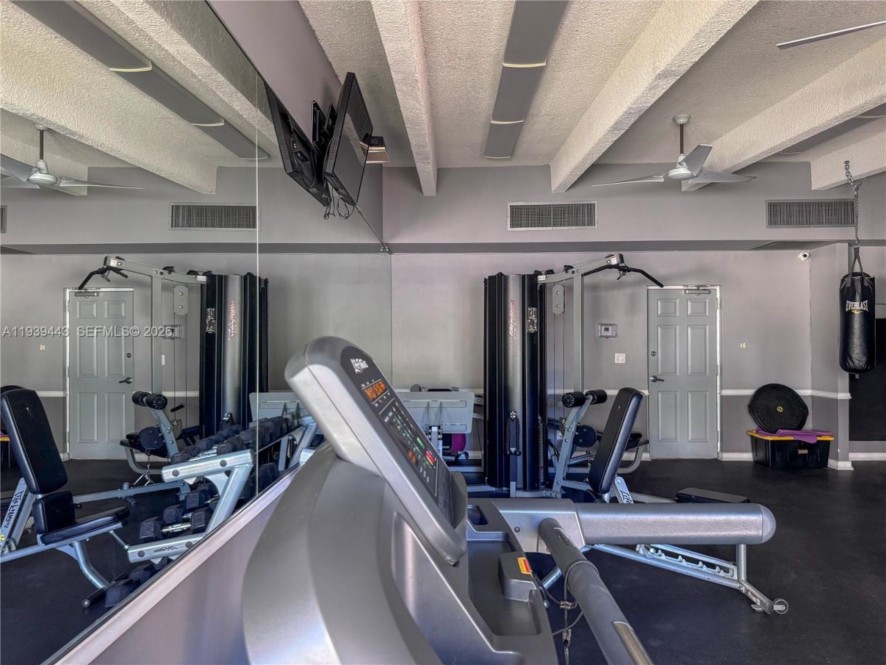 3301 N Country Club Dr, Unit 104, Aventura, FL 33180 Photo