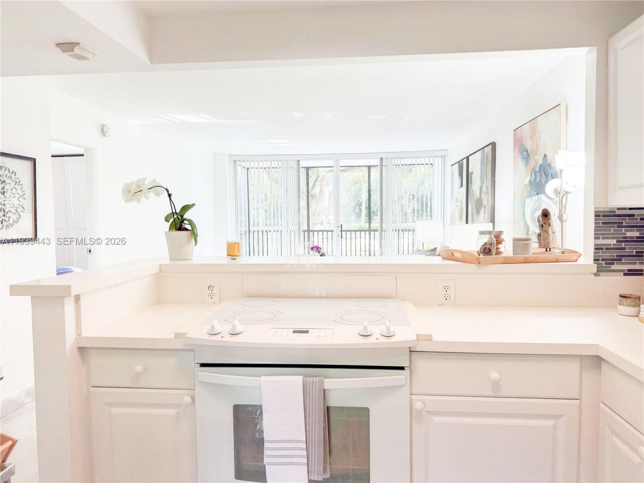 3301 N Country Club Dr, Unit 104, Aventura, FL 33180 Photo