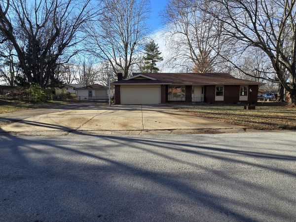 4321 S Ridgecrest Drive, Springfield, MO 65810