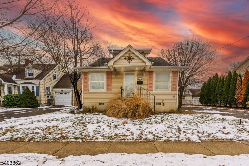 435 Spruce Ave, Garwood, NJ 07027 Main Photo