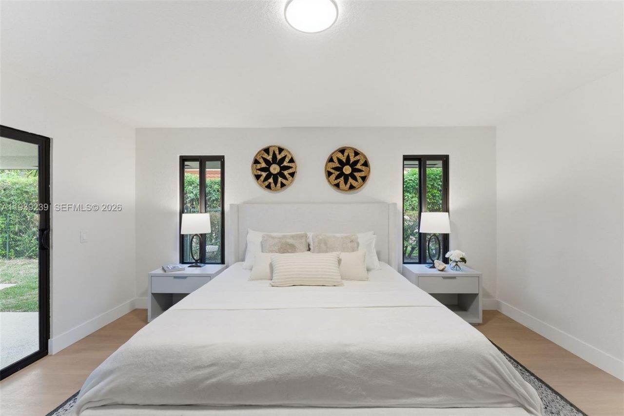 2 Dunbar Rd , Palm Beach Gardens, FL 33418 Photo