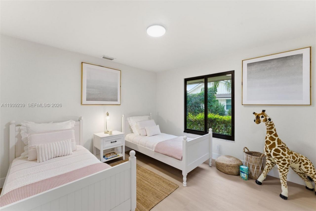 2 Dunbar Rd , Palm Beach Gardens, FL 33418 Photo