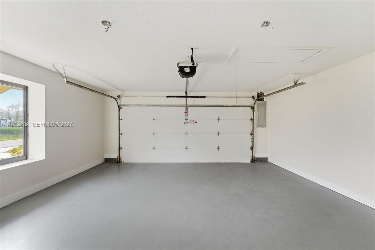 2 Dunbar Rd , Palm Beach Gardens, FL 33418 Photo