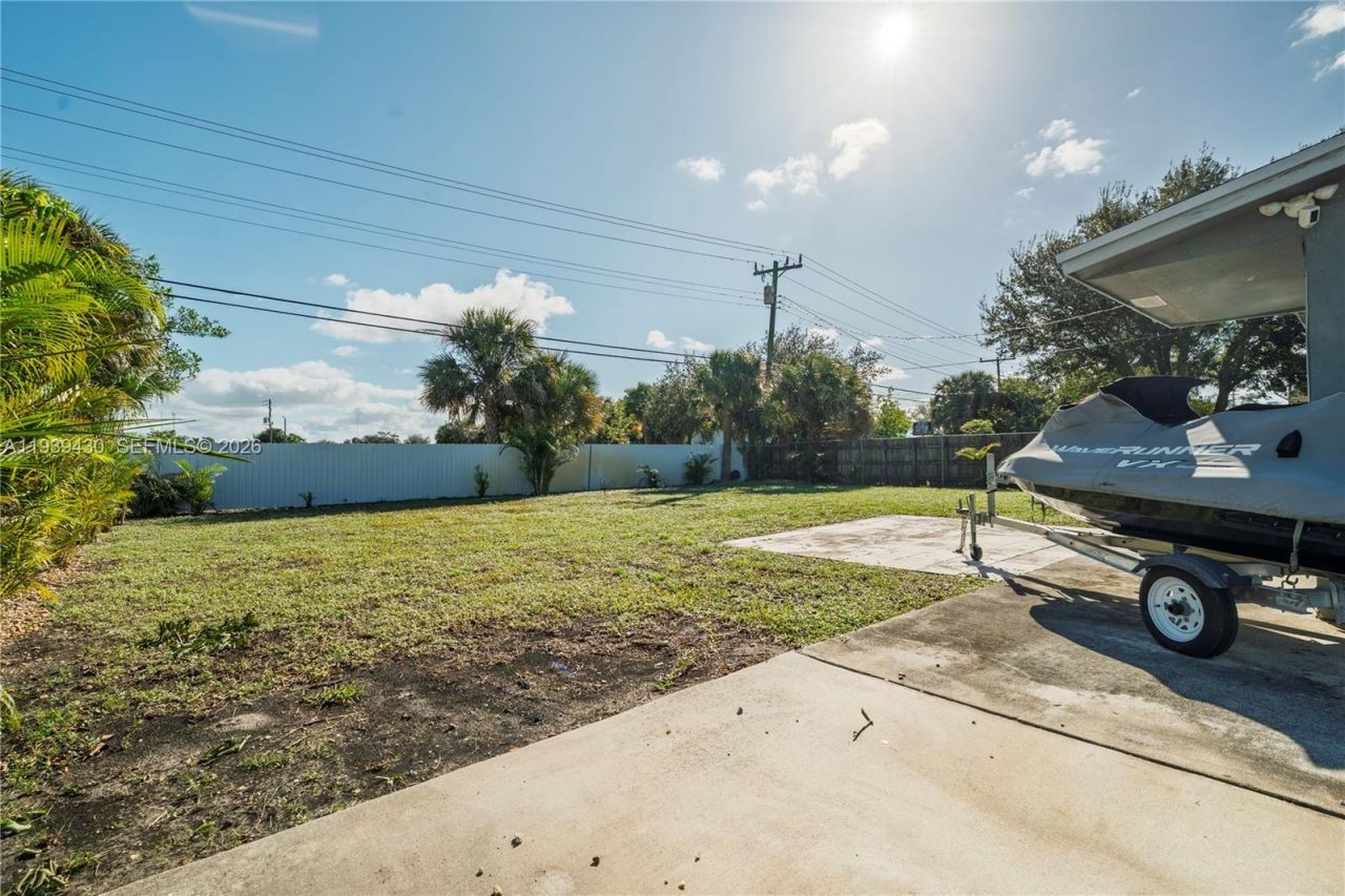 20731 NW 32nd Pl, Miami Gardens, FL 33056 Photo