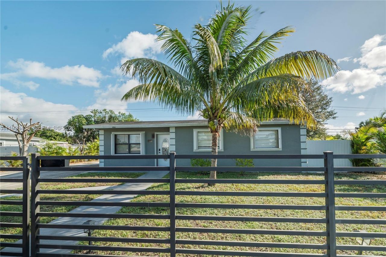 20731 NW 32nd Pl, Miami Gardens, FL 33056 Photo