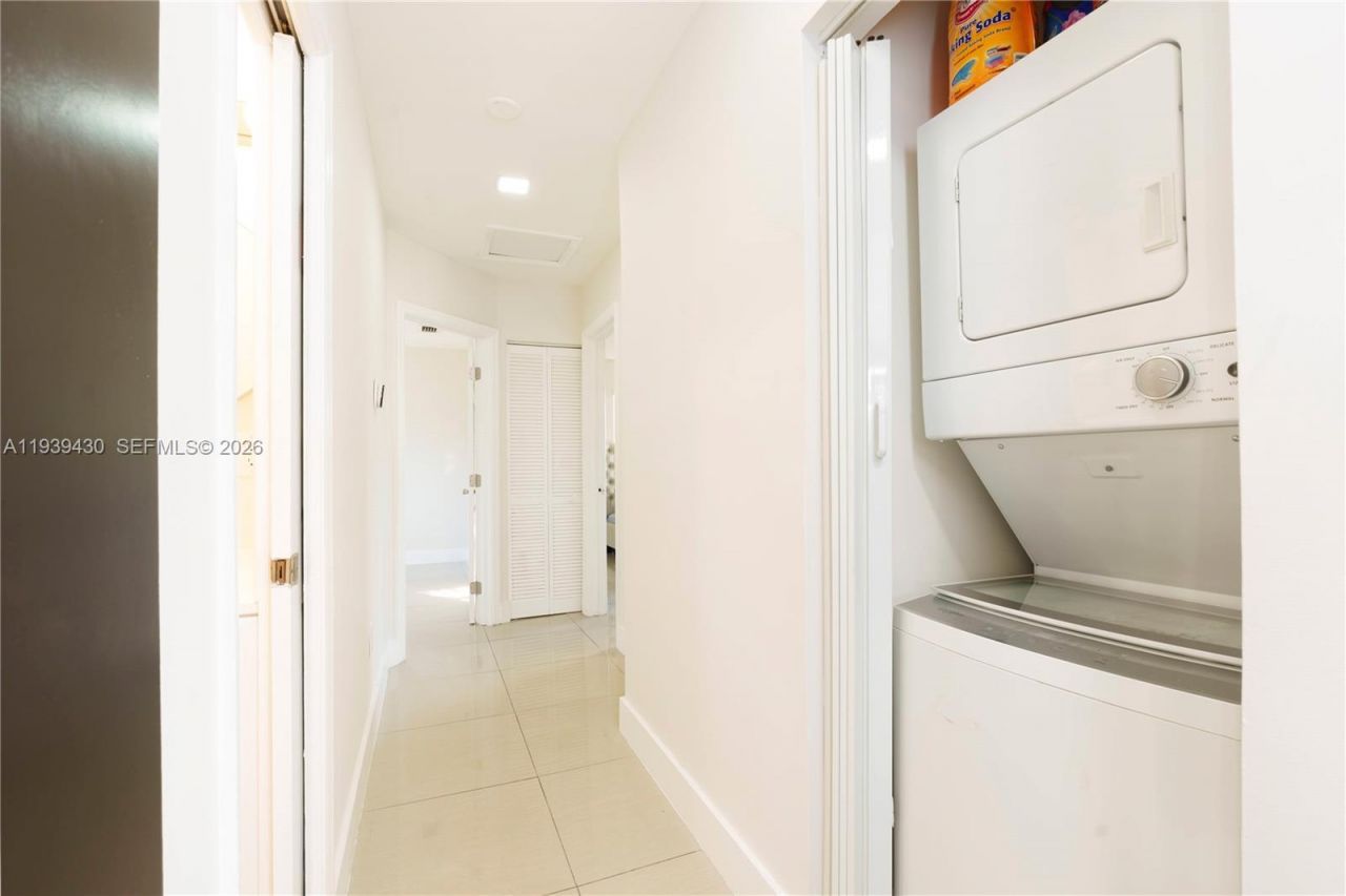 20731 NW 32nd Pl, Miami Gardens, FL 33056 Photo