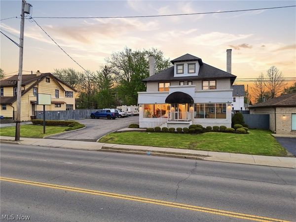 1214 E Market Street, Warren, OH 44483