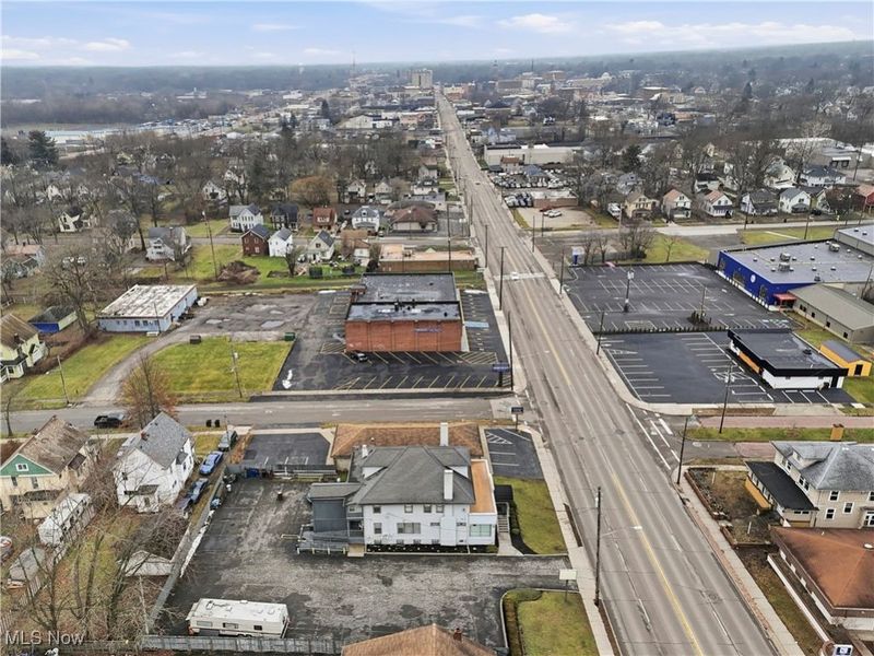 1214 E Market Street, Warren, OH 44483 Photo 38