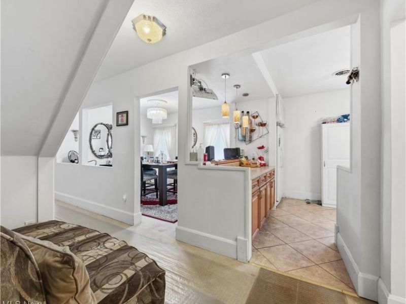 1214 E Market Street, Warren, OH 44483 Photo 5