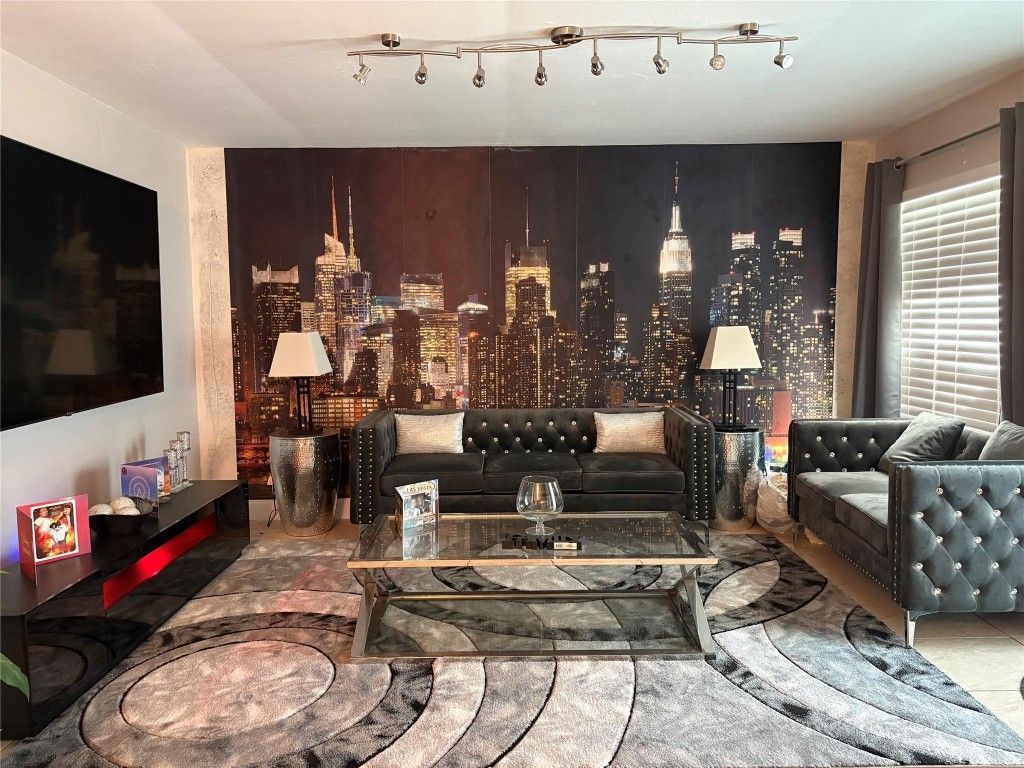 6303 NW 73rd Avenue, Tamarac, FL 33321 Photo