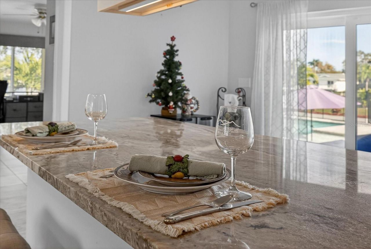 853 Seacrest Drive, Largo, FL 33771 Photo