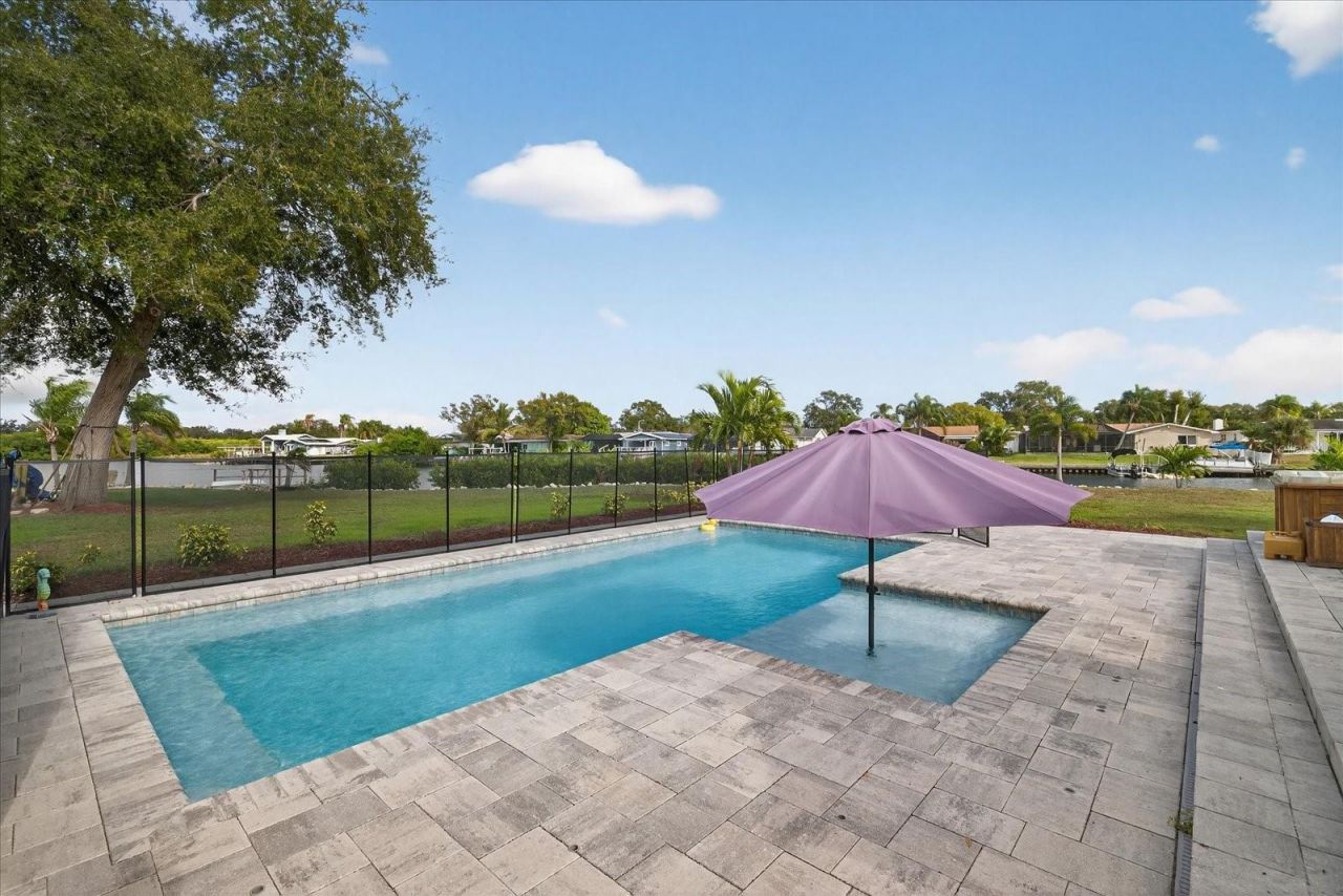 853 Seacrest Drive, Largo, FL 33771 Photo