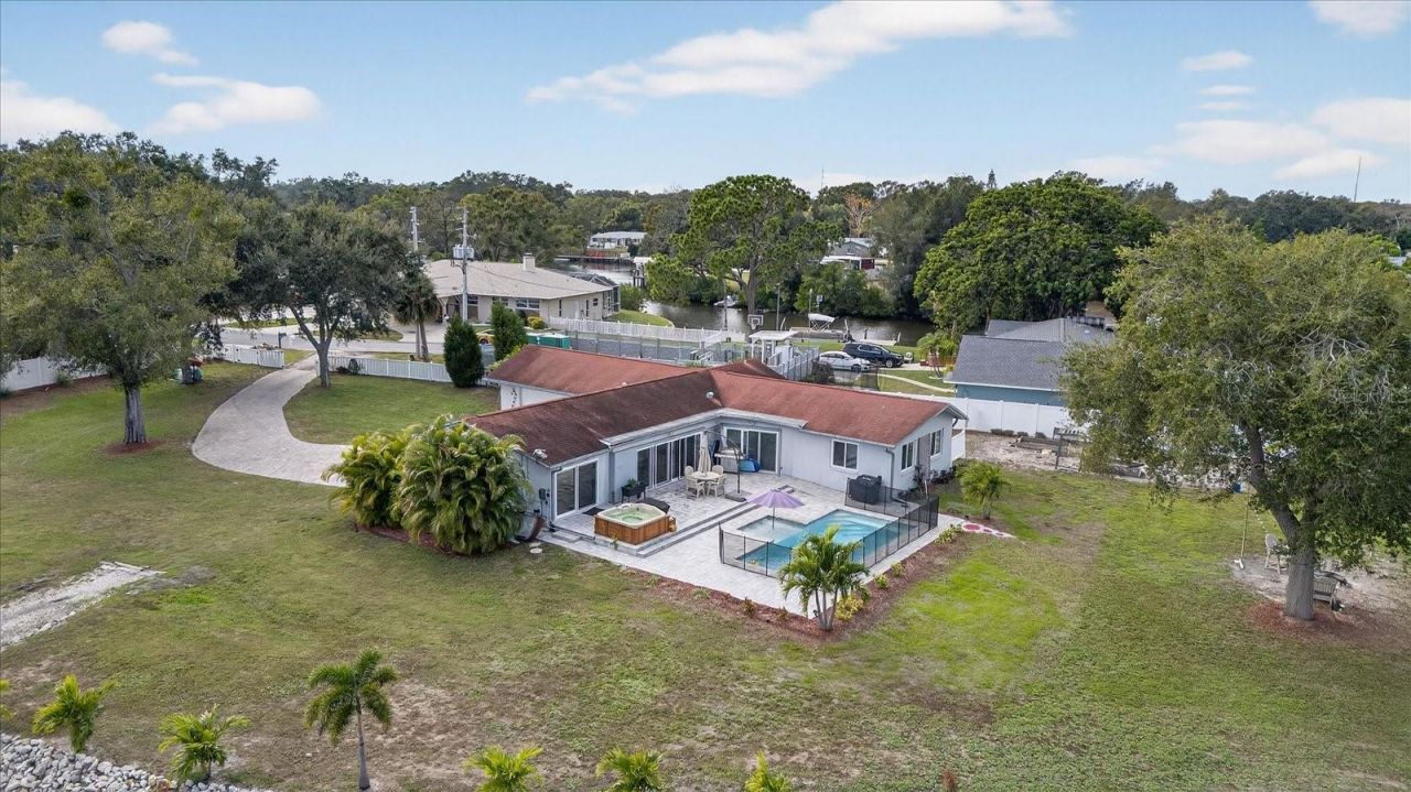 853 Seacrest Drive, Largo, FL 33771 Photo