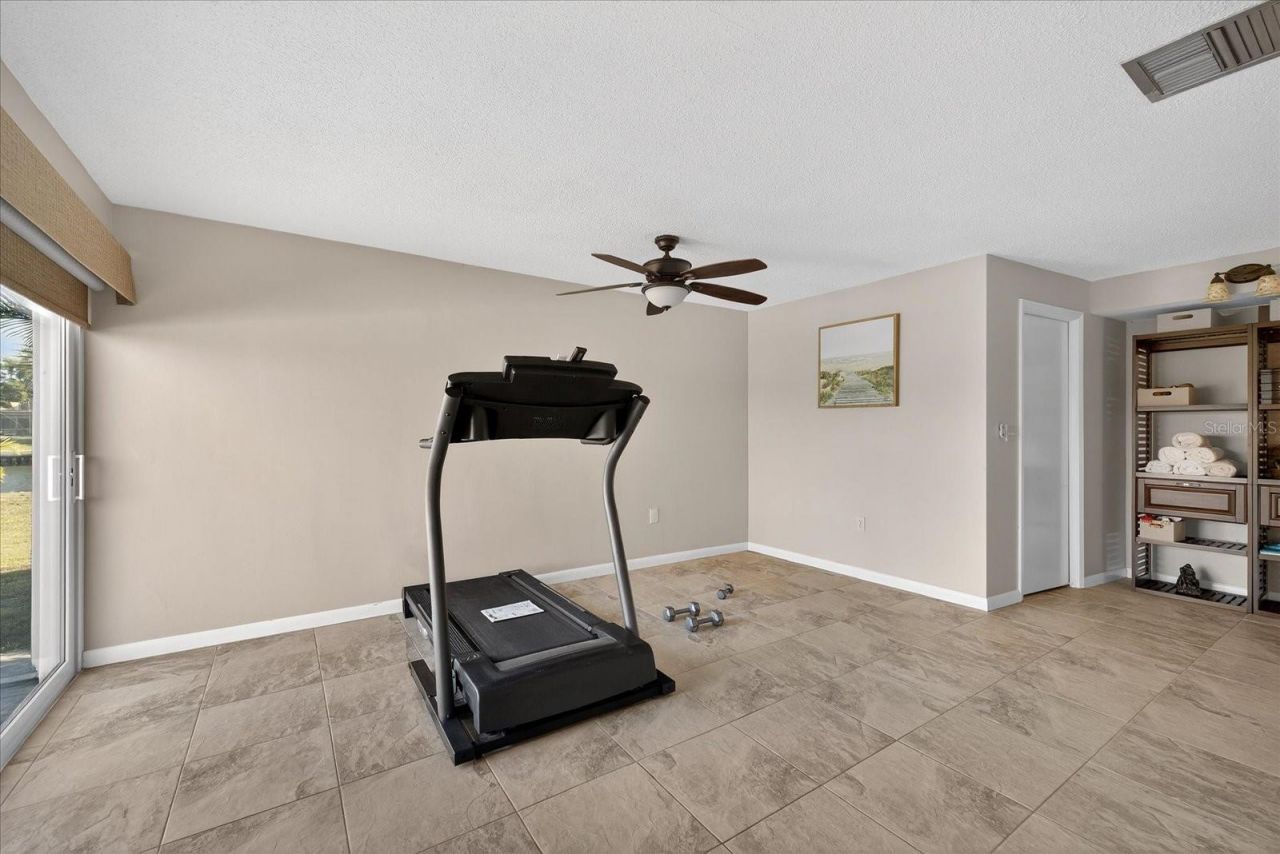 853 Seacrest Drive, Largo, FL 33771 Photo