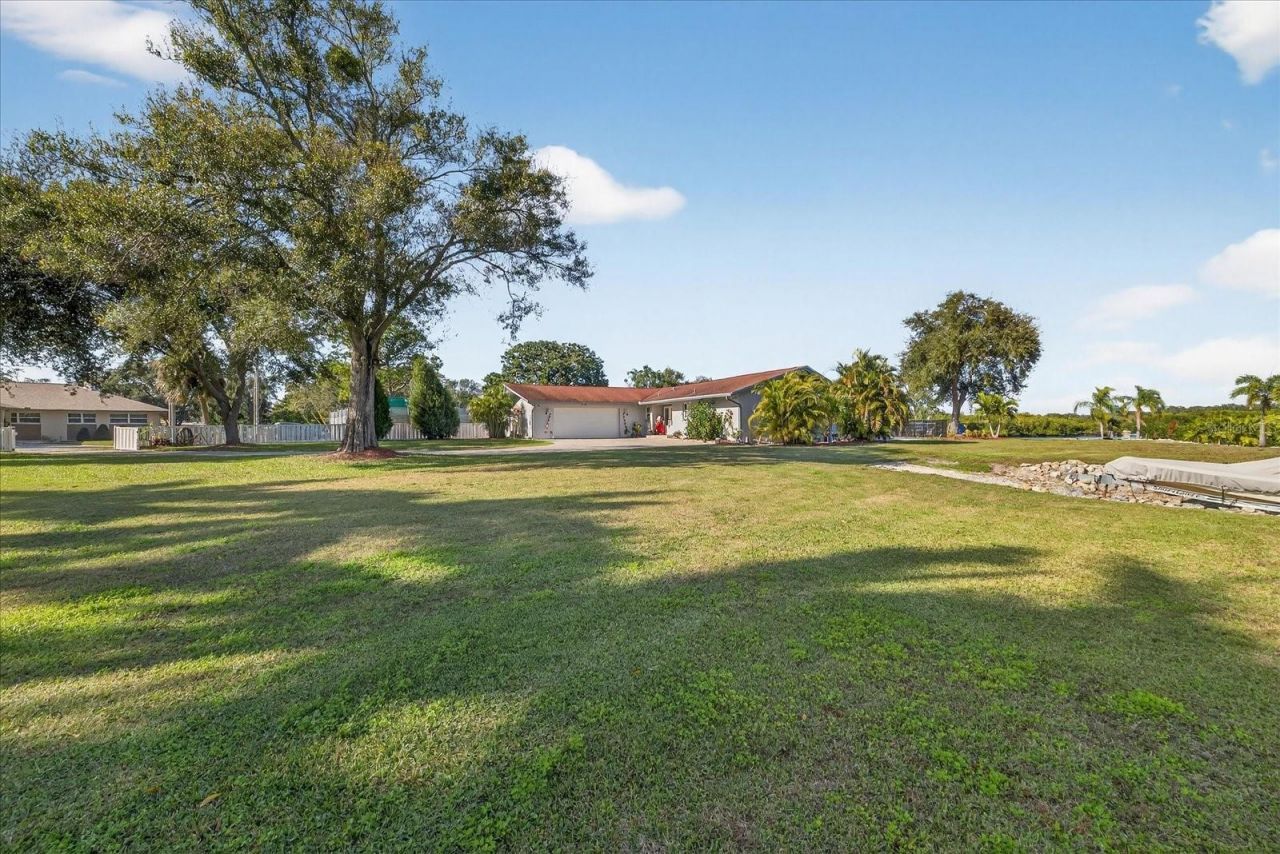 853 Seacrest Drive, Largo, FL 33771 Photo