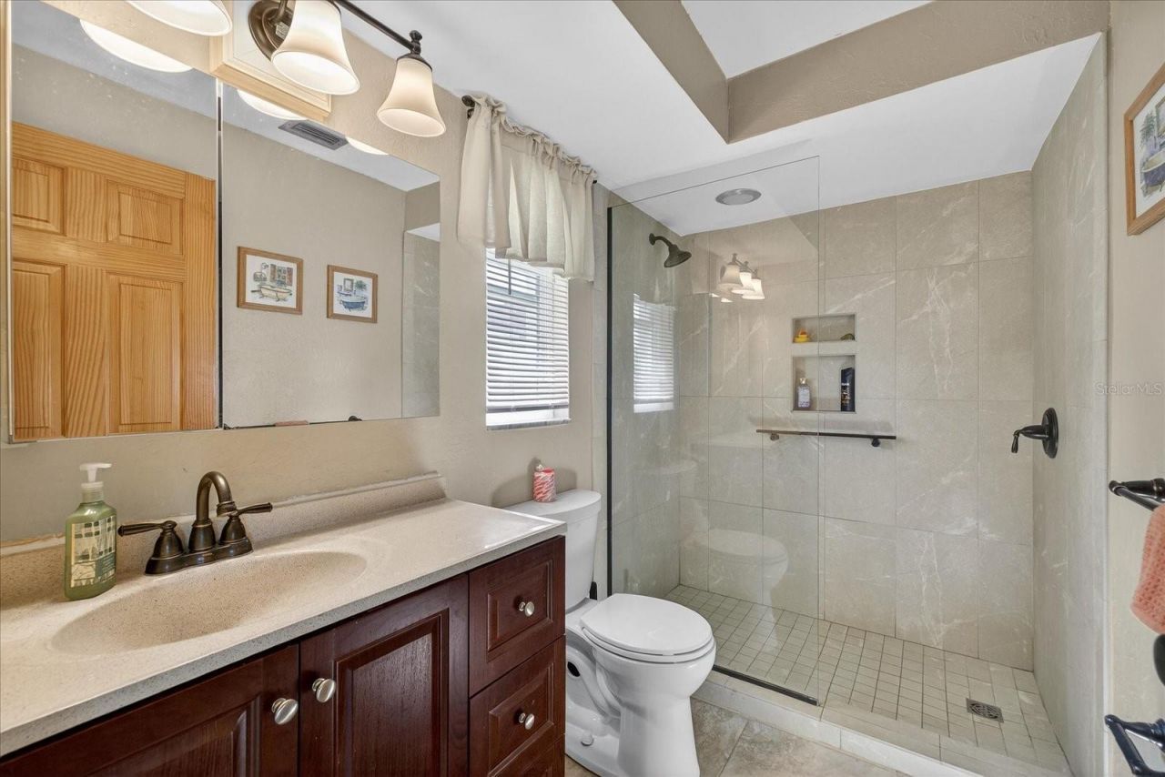 853 Seacrest Drive, Largo, FL 33771 Photo