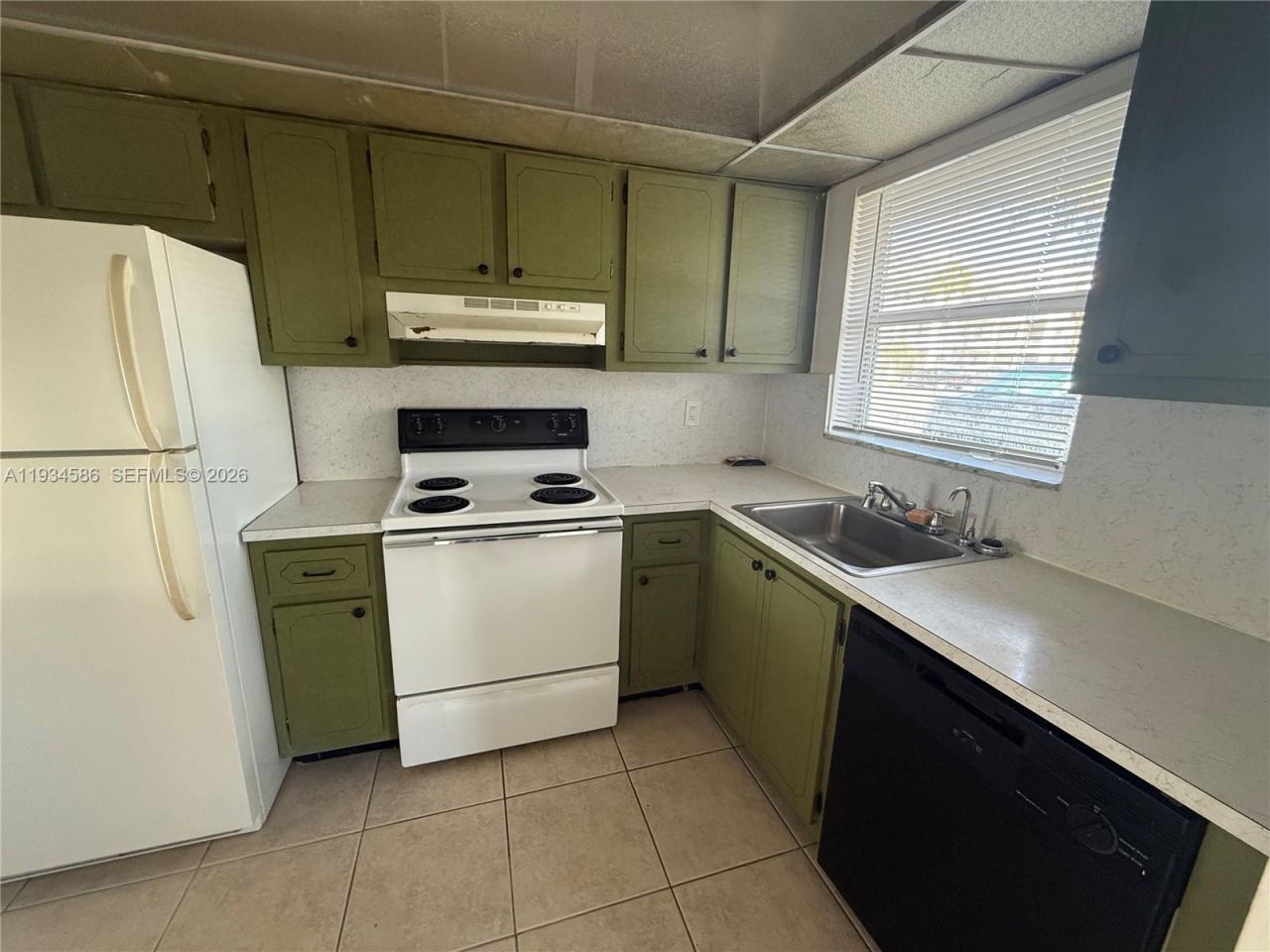 8100 Sunrise Lakes Blvd , Unit 109, Sunrise, FL 33322 Photo