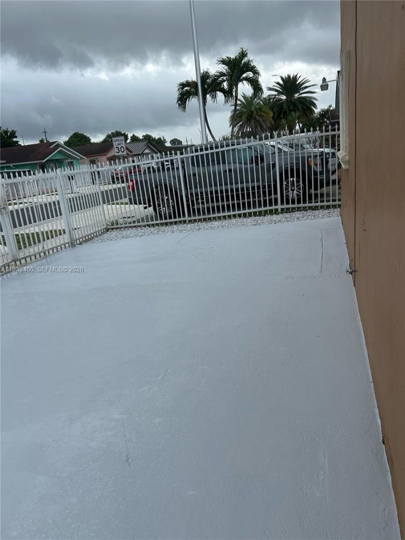 948 E 47th St, Unit 948 A, Hialeah, FL 33013 Photo