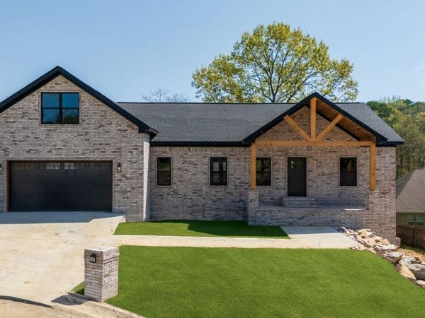 132 LOMBARD Court, Hot Springs, AR 71901