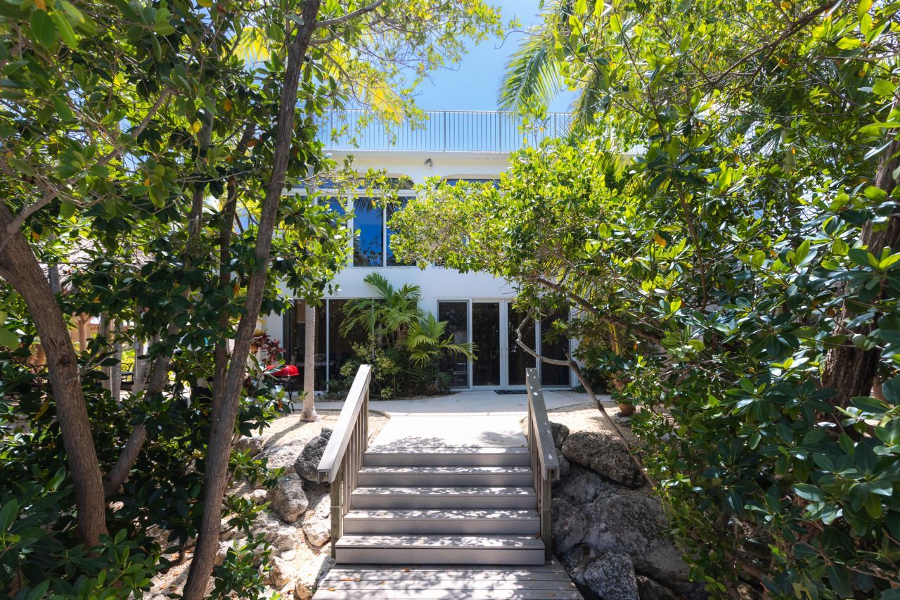 321 Calz. De Bougainvillea, Marathon, FL 33050 Photo