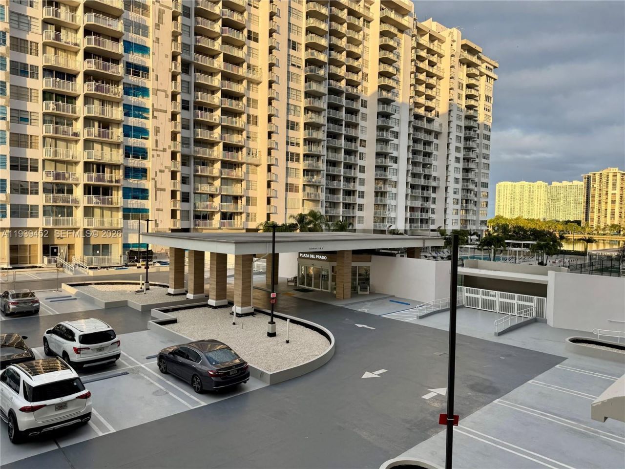 18021 Biscayne Blvd, Unit 304, Aventura, FL 33160 Photo