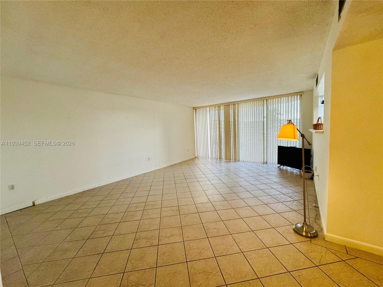 18021 Biscayne Blvd, Unit 304, Aventura, FL 33160 Photo
