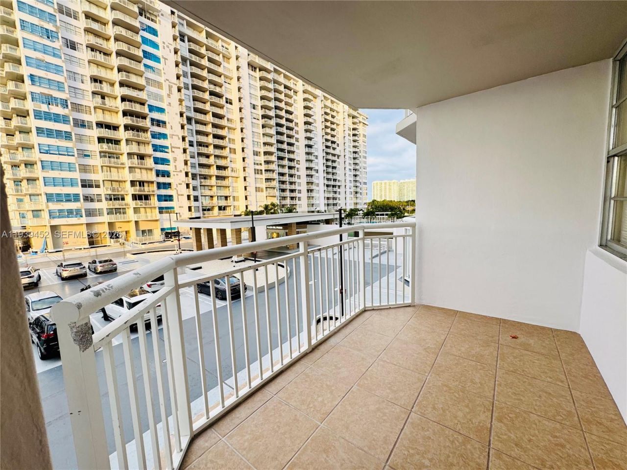 18021 Biscayne Blvd, Unit 304, Aventura, FL 33160 Photo