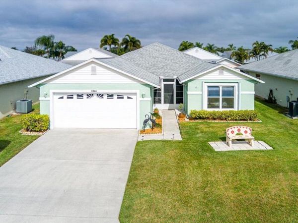 6144 Alexandria Circle, Fort Pierce, FL 34982