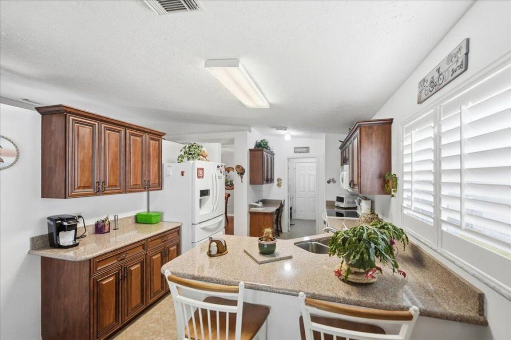 6144 Alexandria Circle, Fort Pierce, FL 34982 Photo