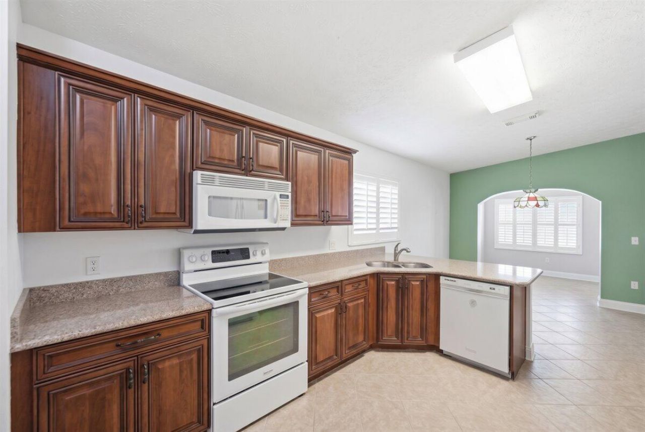 6144 Alexandria Circle, Fort Pierce, FL 34982 Photo