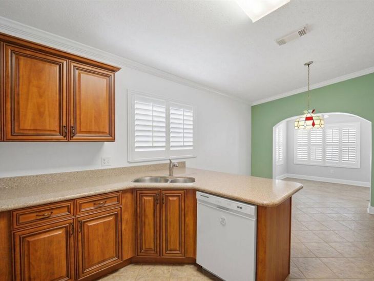 6144 Alexandria Circle, Fort Pierce, FL 34982