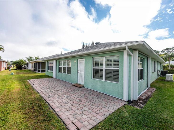 6144 Alexandria Circle, Fort Pierce, FL 34982
