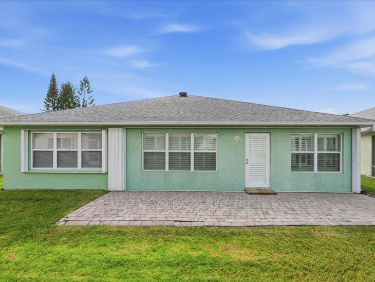 6144 Alexandria Circle, Fort Pierce, FL 34982
