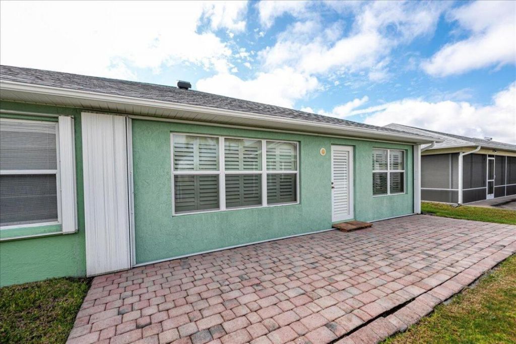 6144 Alexandria Circle, Fort Pierce, FL 34982 Photo