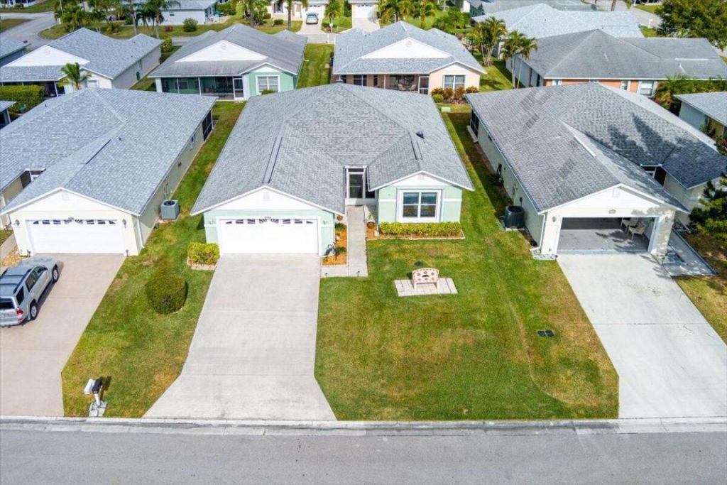 6144 Alexandria Circle, Fort Pierce, FL 34982 Photo