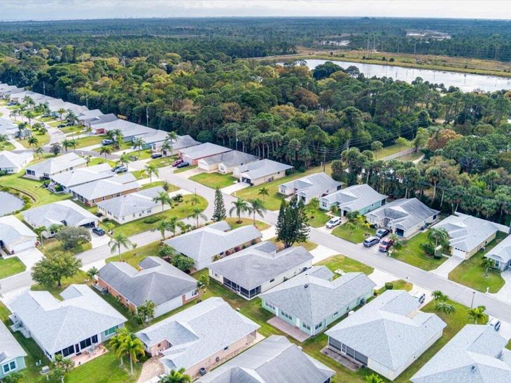 6144 Alexandria Circle, Fort Pierce, FL 34982