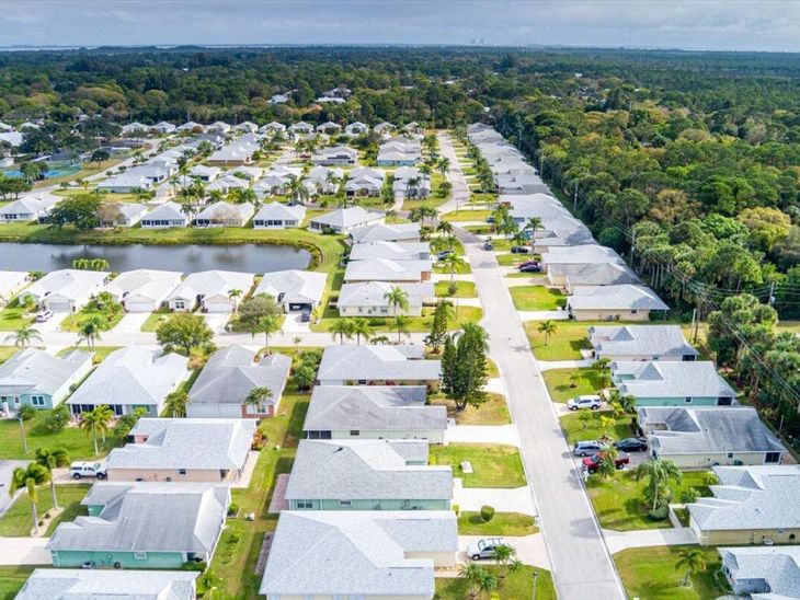 6144 Alexandria Circle, Fort Pierce, FL 34982