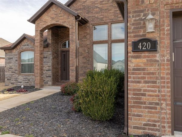 420 Lone Jack Drive, Fayetteville, AR 72704