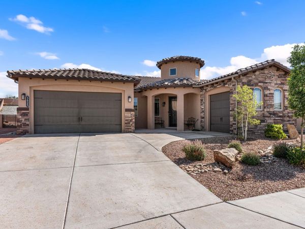 5625 Pikes Peak Loop NE, Rio Rancho, NM 87144