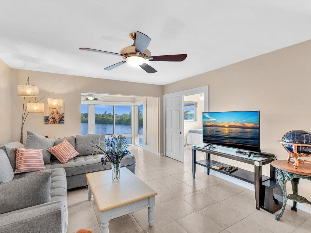 1 Colonial Club Drive, Unit 304, Boynton Beach, FL 33435 Photo