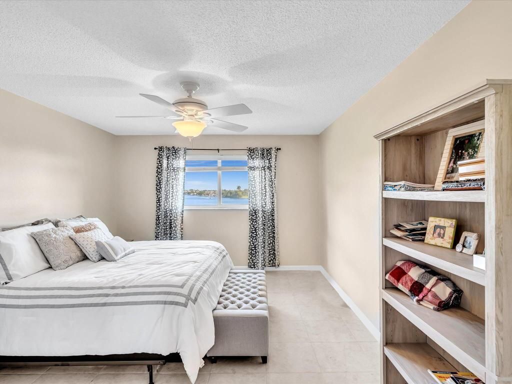 1 Colonial Club Drive, Unit 304, Boynton Beach, FL 33435 Photo