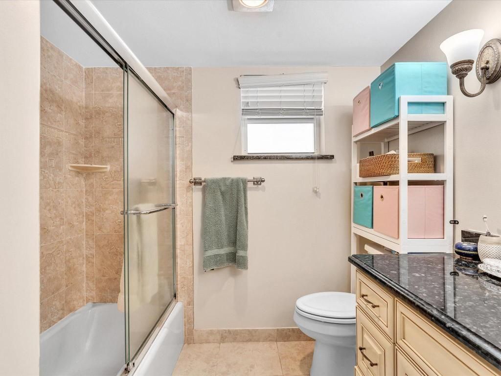 1 Colonial Club Drive, Unit 304, Boynton Beach, FL 33435 Photo